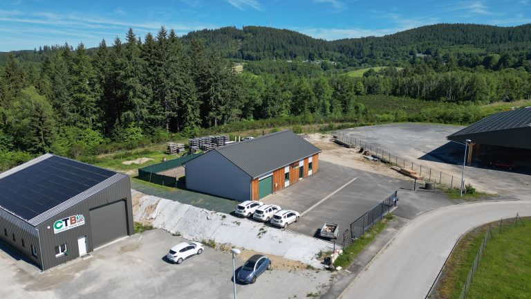 Construction de bureaux en ossature bois réalisée par GOUNY TMB à Meymac pour Alliance Forêts Bois